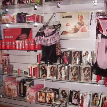 ¿Es tu primera vez en un sex shop? Descubre cómo acertar sin vergüenza